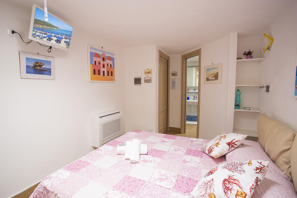 B&B Celestina Ischia ラッコ・アメーノ 部屋 写真
